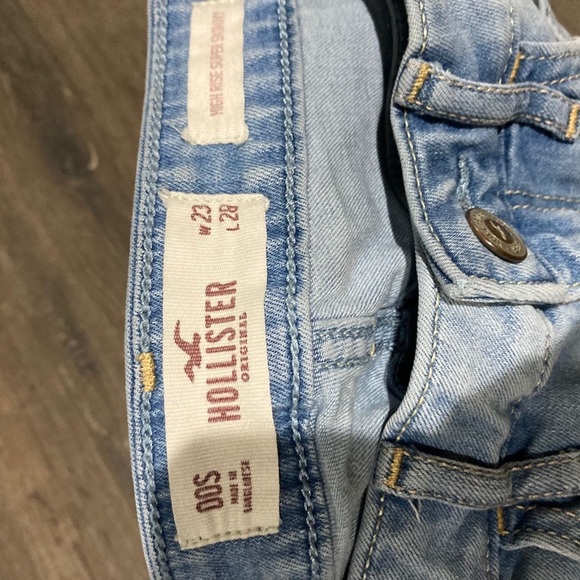 Hollister High Rise- super Skinny Ripped Jeans - Picture 9 of 12